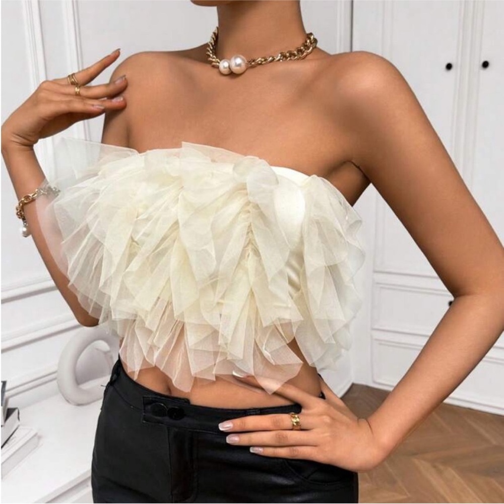 Ivory Fringe Strapless Cropped Top NEW 🏷️ - Picture 3 of 4
